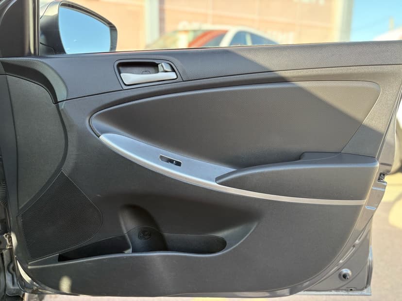 hyundai-solaris-2014-120-24