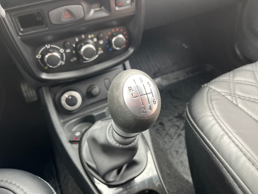 renault-duster-2012-172-16