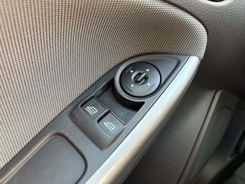 ford-focus-2013-111-21