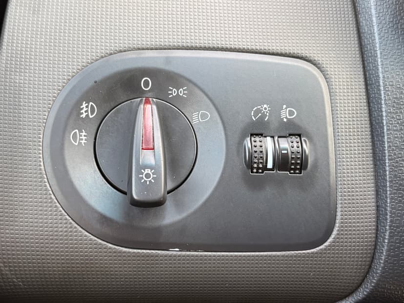 seat-ibiza-2012-367-11