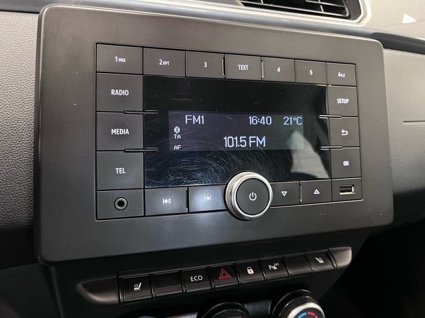 renault-arkana-2022-13-13