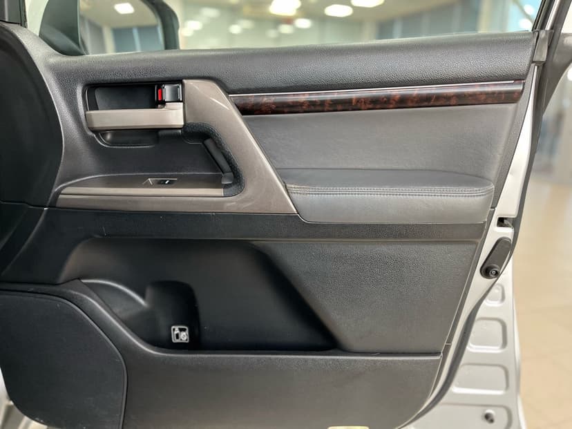 toyota-land cruiser-2008-143-34