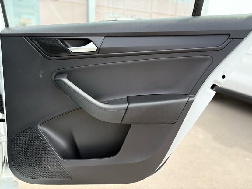 volkswagen-polo-2021-117-29