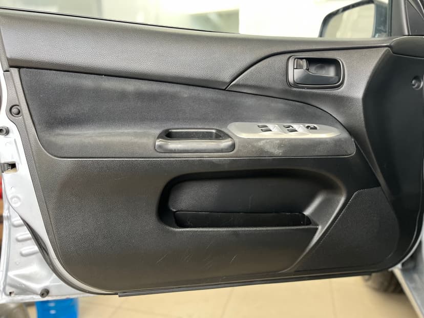 mitsubishi-lancer-2009-373-18