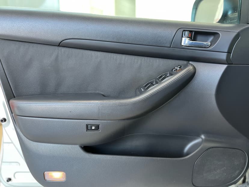 toyota-avensis-2008-125-25
