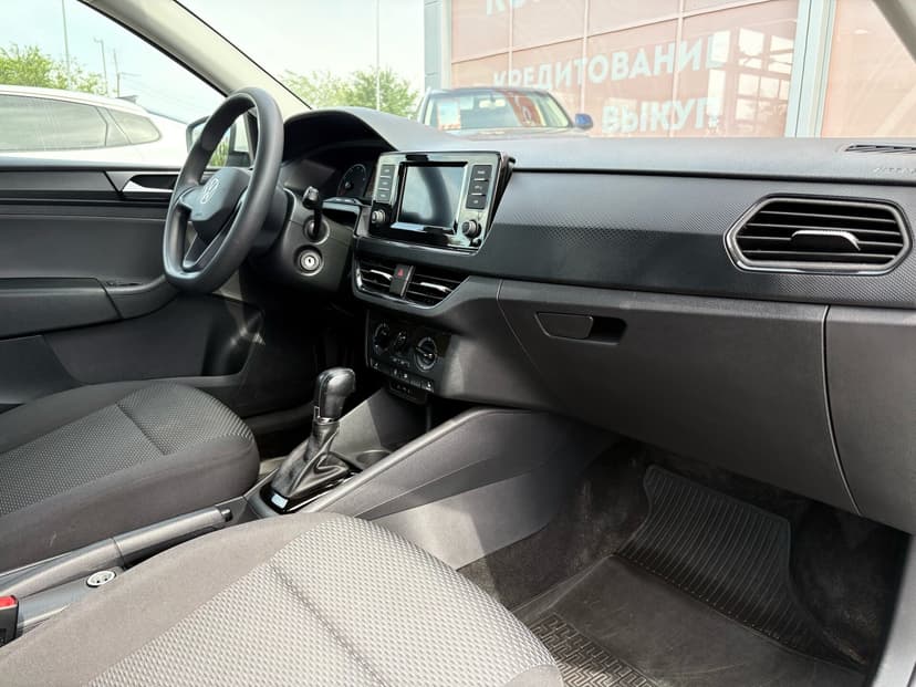 volkswagen-polo-2021-117-11