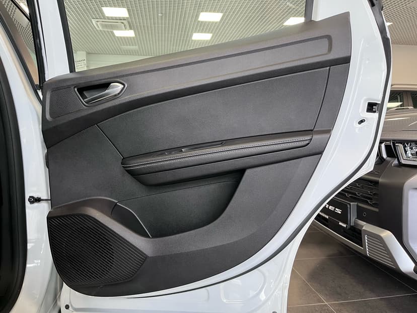 renault-arkana-2022-13-21