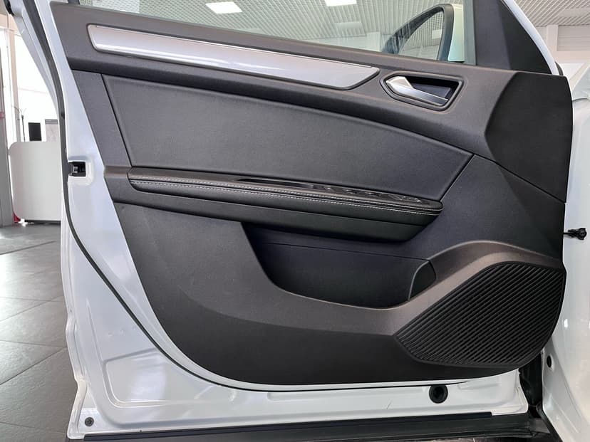 renault-arkana-2022-13-16