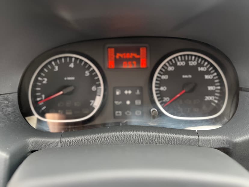 renault-duster-2012-172-12