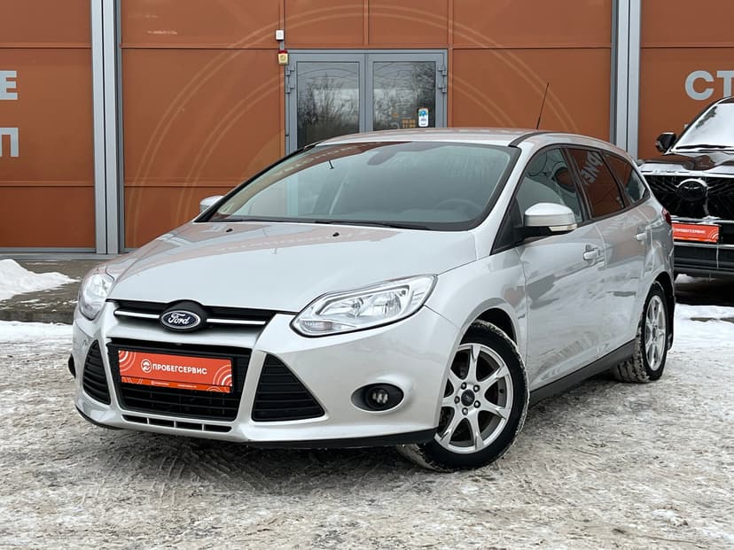 ford-focus-2013-111