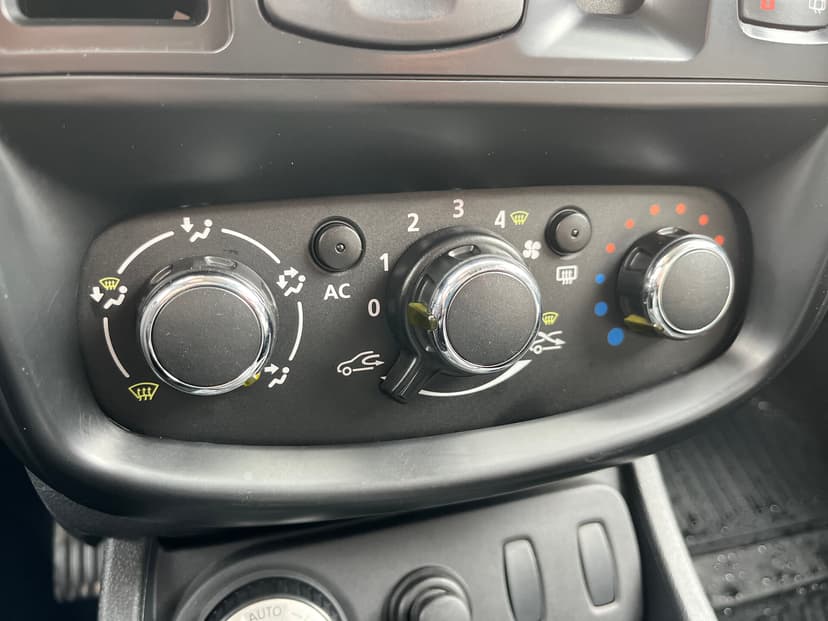 renault-duster-2012-172-14