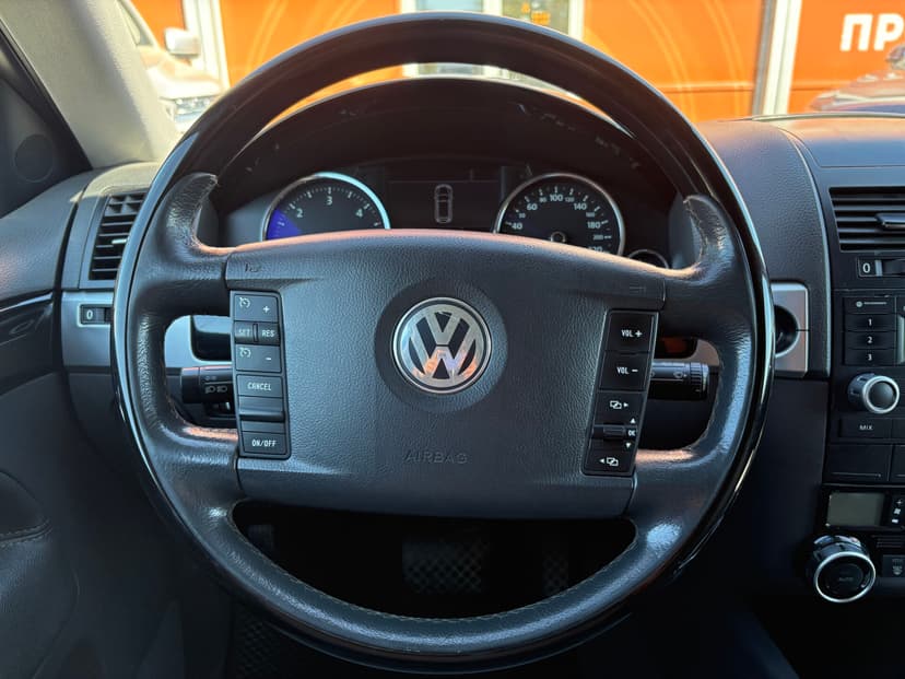 volkswagen-touareg-2007-236-11